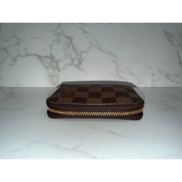 Louis Vuitton Damier Canvas Wallet - Picture 2 of 4